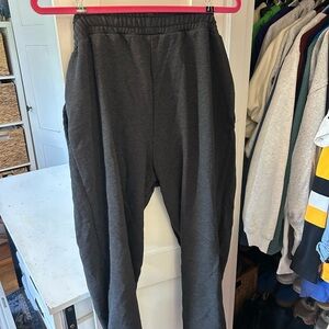 Dark grey gymshark sweatpants